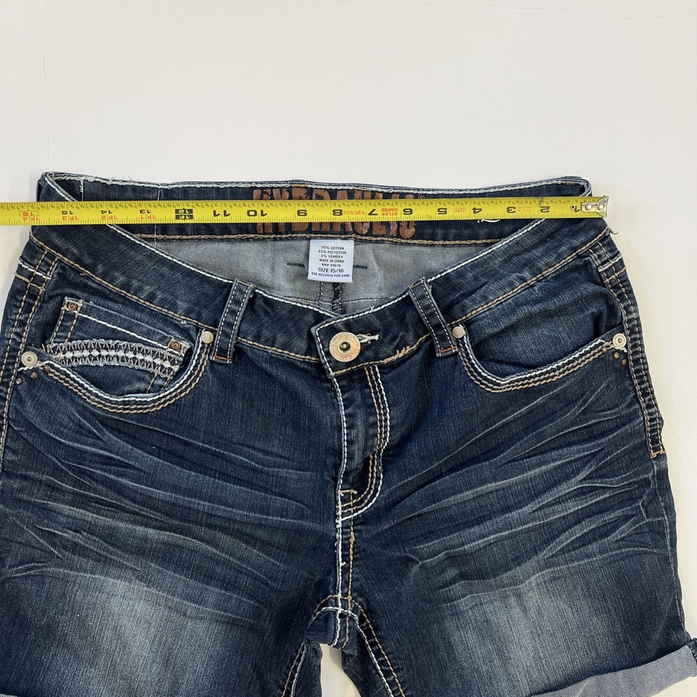Hydraulic Lola Women's Dark Wash Jean Shorts Size 15/16 - Picture 3 of 5